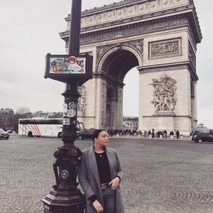 Meet your Posher, Chloe